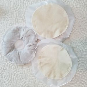 Breat pads with hot and cold inserts